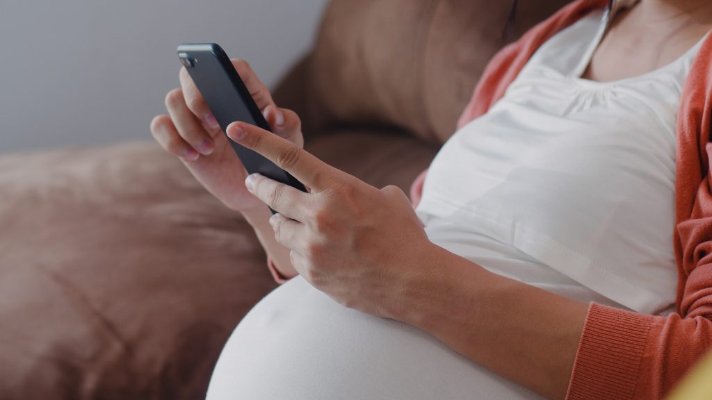 surrogate pregnancy apps